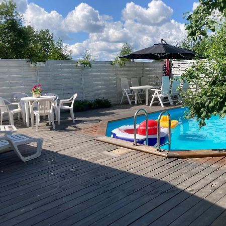 Mehri Bed & Breakfast Упсала Екстериор снимка