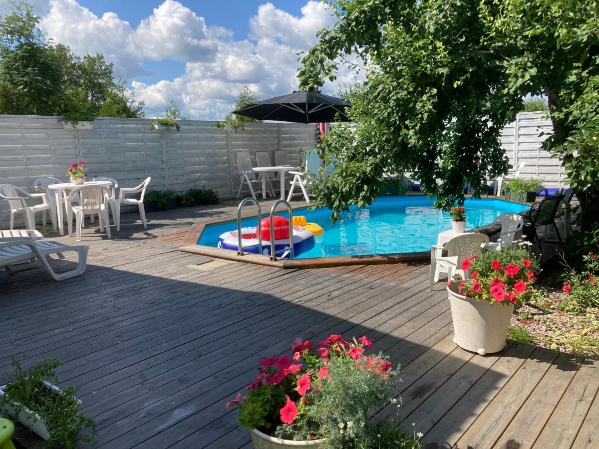 Mehri Bed & Breakfast Упсала Екстериор снимка